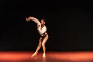 il movimento astratto della danza foto