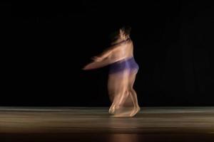 il movimento astratto della danza foto