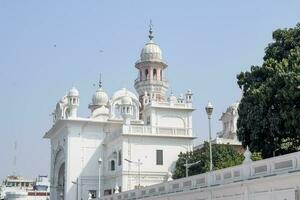 Visualizza di dettagli di architettura dentro d'oro tempio - armandir sahib nel amritsar, punjab, India, famoso indiano sikh punto di riferimento, d'oro tempio, il principale santuario di sikh nel amritsar, India foto