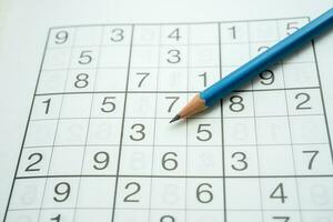 sudoku puzzle, gioco per mantenere voi cervello minore per sviluppando alzheimer malattia nel anziano paziente. foto