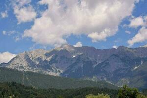 paesaggio montano scenico foto