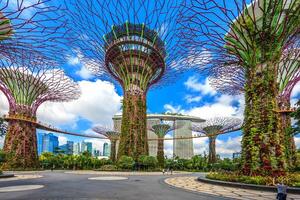 panoramico immagine a partire dal giardini di il baia nel Singapore durante giorno foto