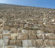 Cairo, Egitto, marzo 18, 2023 pietra blocchi di il grande piramide di cheops. Egitto foto