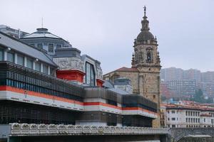 paesaggio urbano della città di bilbao spagna destinazione di viaggio foto