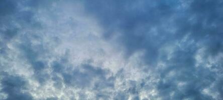 blu cielo quello può essere Usato come un' sfondo foto