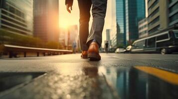 uomo d'affari camminare su strada e inizio per successo, vicino su scarpe a passeggio, obbiettivo e bersaglio concetto, generativo ai foto