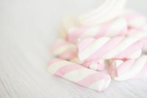 caramelle marshmallow rosa e bianche foto
