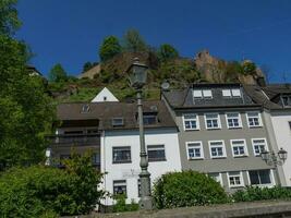 il piccolo città di saarburg a il saar fiume nel Germania foto