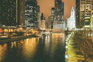 Chicago fiume a notte foto