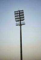 cricket stadio alluvione luci poli a delhi, India, cricket stadio luci foto