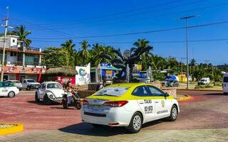 puerto escondido oaxaca Messico 2023 tipico bellissimo colorato turista strada marciapiede città puerto escondido Messico. foto