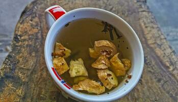 bicchiere o tazza pentola con caldo Zenzero tè Messico. foto