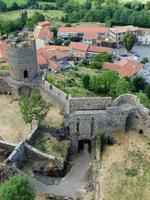 chateau de polignac nell'alta loira, francia foto