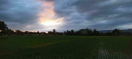 il sole volontà salire foto