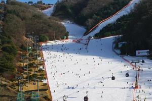 gangwon-do, corea 2016- stazione sciistica del parco di vivaldi foto