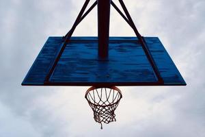 silhouette di canestro da basket di strada foto