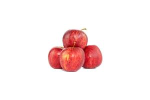gruppo di mele rosse isolato su sfondo bianco