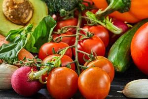 il concetto di mangiare sano frutta e verdura fresca