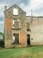 il vecchio rovine di il cittadina oradour-sur-glane nel Francia. foto