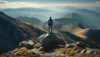 uomo ottiene cima della montagna successo, Abbracciare una persona natura maestà generato di ai foto