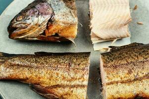 salmone caldo affumicato, affumicato pesce foto