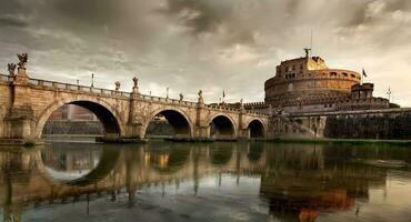 ponte e mausoleo foto