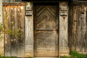 rimetea è un' piccolo villaggio collocato nel transilvania, Romania. esso è situato nel il apuseni montagne e è conosciuto per suo pittoresco ambientazione e bene conservato ungherese architettonico stile. foto