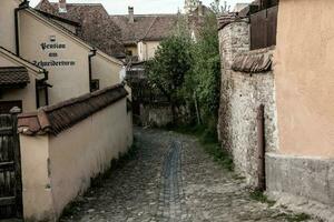 un' bellissimo medievale cittadella città di sighisoara nel il cuore di Romania, Transilvania viaggio destinazione nel orientale Europa. foto