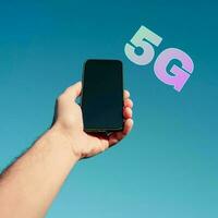 mano Tenere un' mobile Telefono, 5g tecnologia, mobile Telefono dipendenza foto