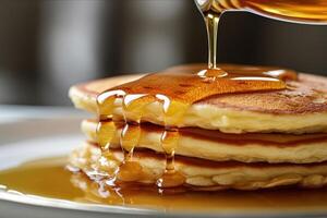 azione foto di pancake con miele Smalto cibo fotografia generativo ai