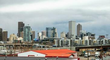 Denver centro città e strada scene nel aprile foto