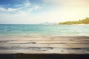 vuoto di legno tavolo su un' bellissimo blured tropicale spiaggia sfondo. estate vacanza sfondo per Prodotto Schermo, creare ai foto