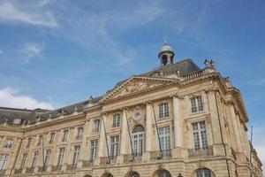 edifici nel centro storico di bordeaux, francia foto