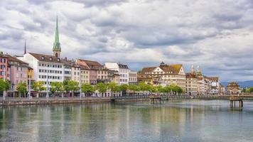 zurigo città di giorno svizzera