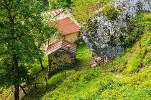 casa su una collina foto