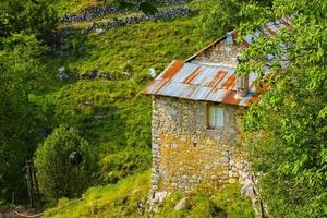 casa rustica in collina foto