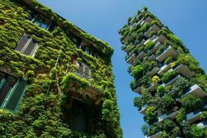 bosco verticale è un' complesso di Due ecologico Residenziale edifici foto