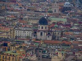 il città di Napoli nel Italia foto