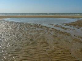 il spiaggia di de haan a il nord mare foto