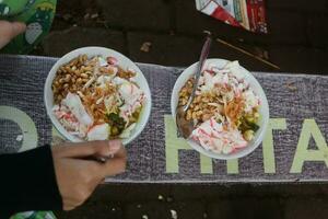 pollo porridge, indonesiano tradizionale cibo foto