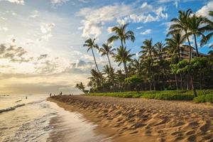 scenario alla spiaggia di kaanapali sull'isola di maui, hawaii, us foto