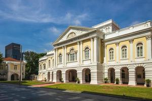 casa delle arti, la vecchia sede del parlamento a singapore foto