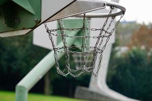 canestro da basket di strada foto