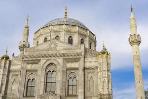 pertevniyal valide moschea del sultano a istanbul turchia foto