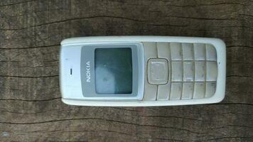 tulungagung, est Giava, Indonesia, 2023 - mobile nokia genere 3310.. foto