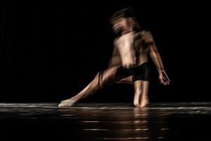 il movimento astratto della danza foto