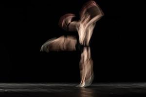 il movimento astratto della danza foto