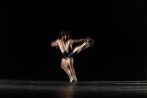 il movimento astratto della danza foto