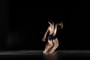 il movimento astratto della danza foto