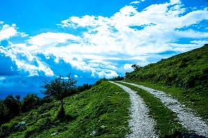 sentiero e cielo foto